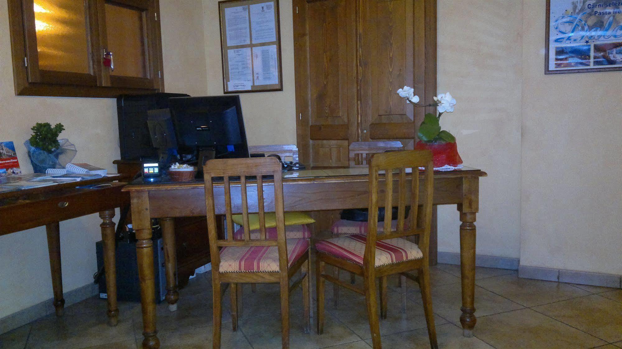 Albergo Ristorante Montebaldo Limone sul Garda Esterno foto